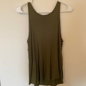Scoop neck tank top